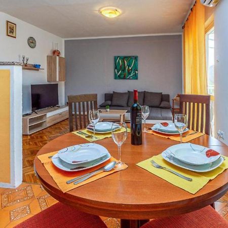 Apartman Ema 4+2 Koromačno Esterno foto