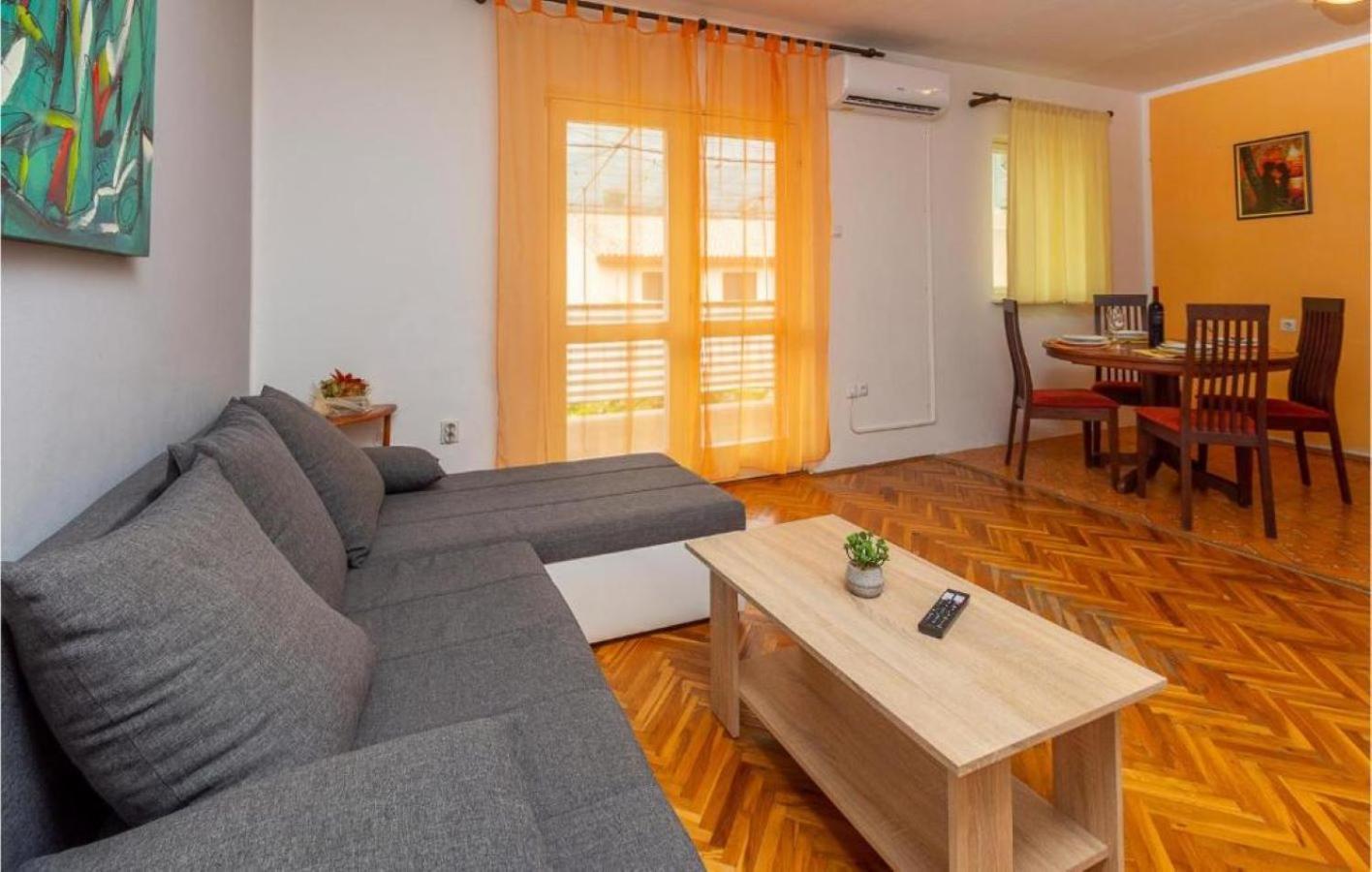 Apartman Ema 4+2 Koromačno Esterno foto