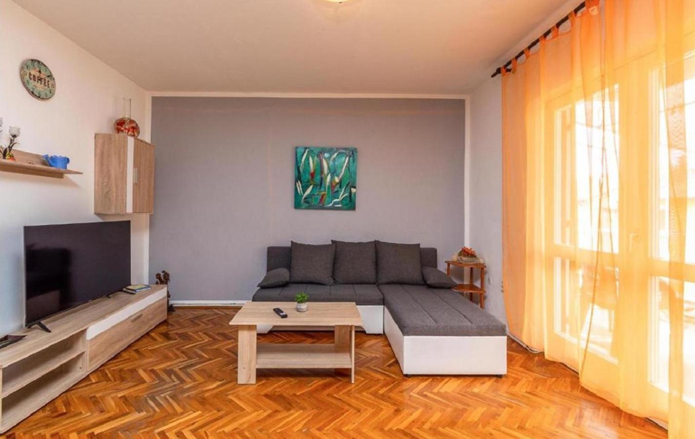 Apartman Ema 4+2 Koromačno Esterno foto