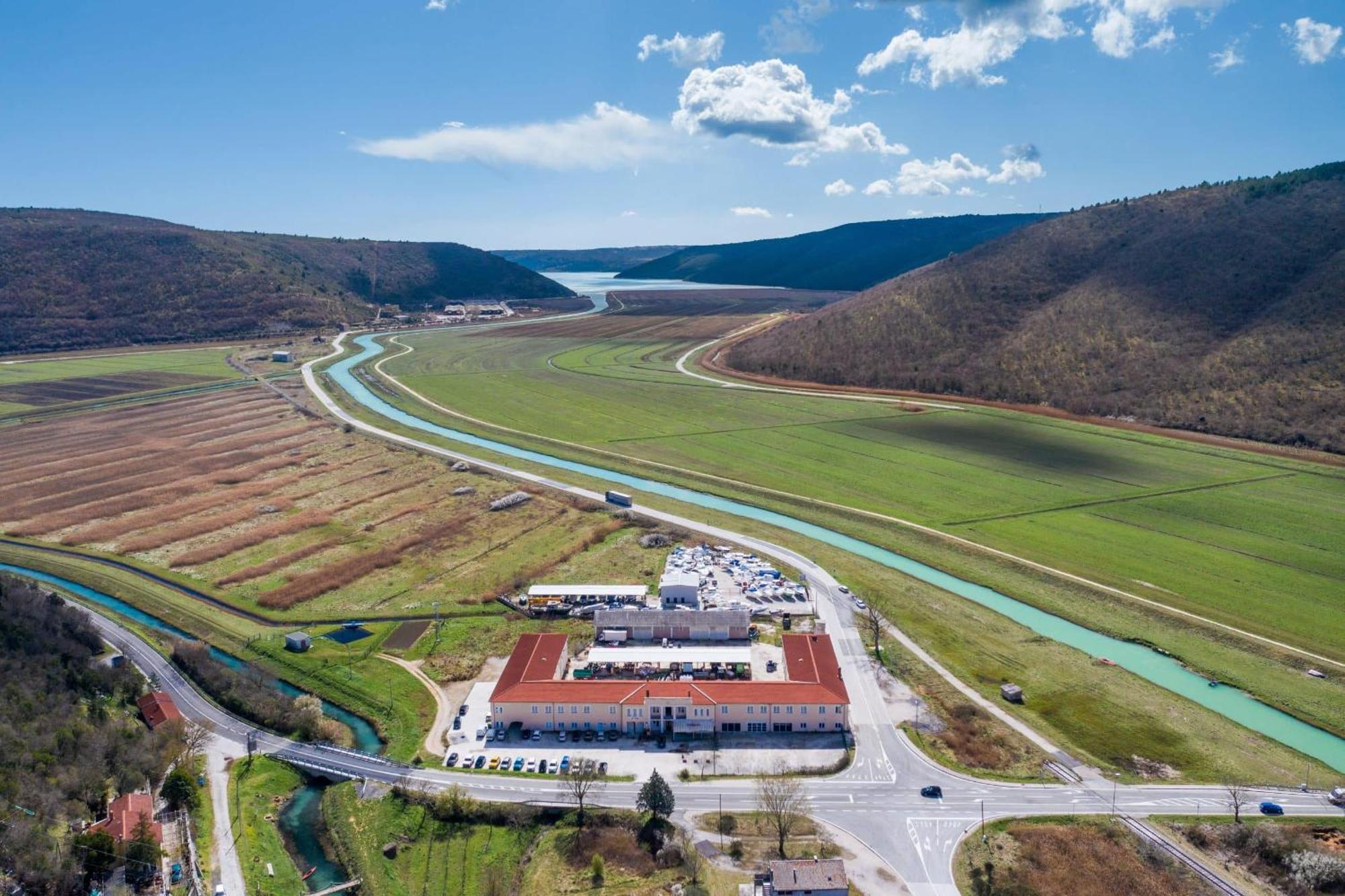 Apartman Ema 4+2 Koromačno Esterno foto