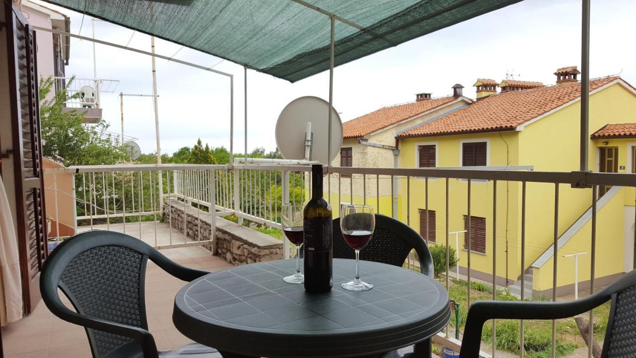 Apartman Ema 4+2 Koromačno Esterno foto